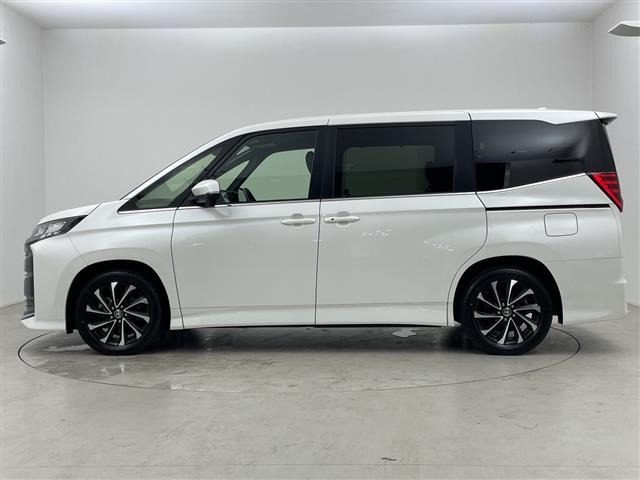 Toyota NOAH 2022 8510767-2