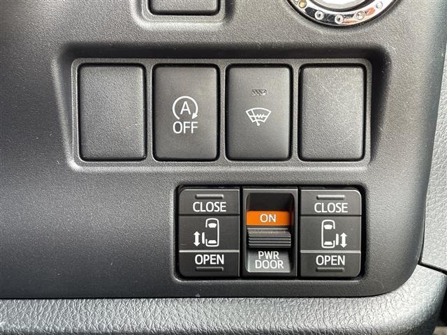 Toyota NOAH 2017 8510768-15