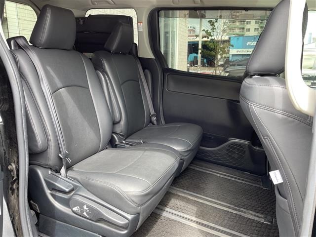Toyota NOAH 2017 8510768-2