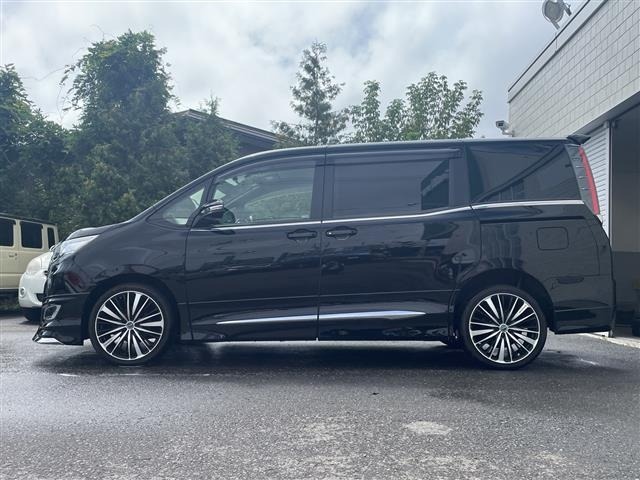 Toyota NOAH 2017 8510768-7