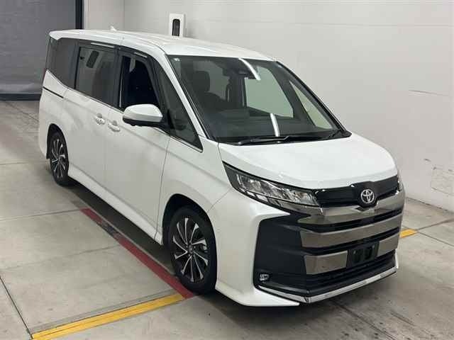 Toyota NOAH 2026 8510780-0