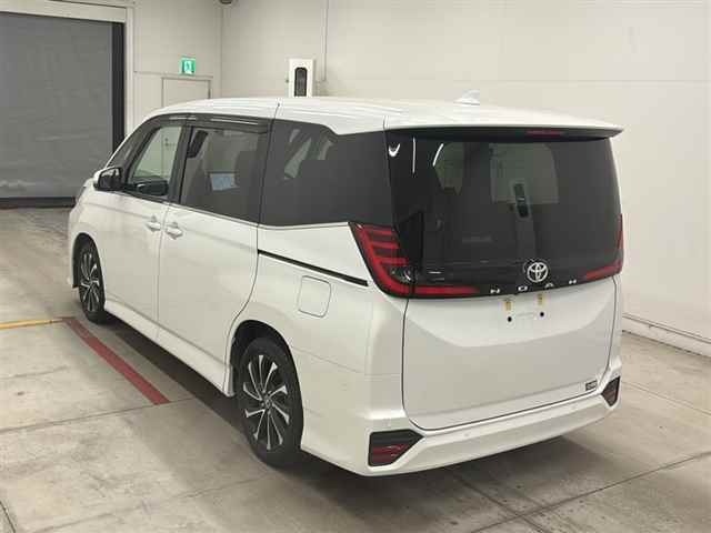 Toyota NOAH 2026 8510780-1