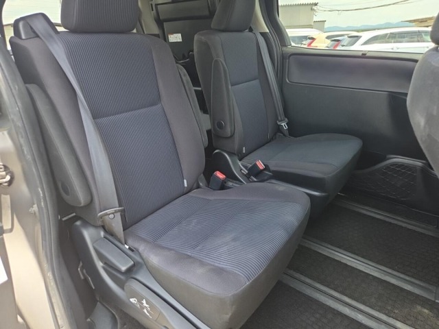 Toyota NOAH 2015 8510787-3