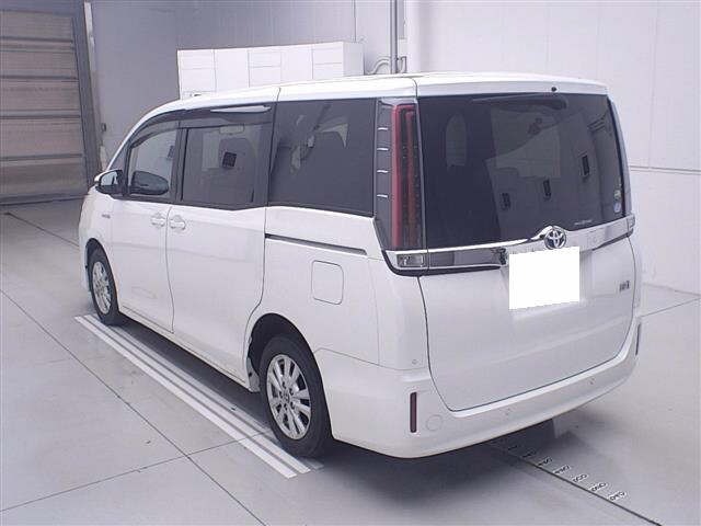 Toyota NOAH 2020 8510825-1