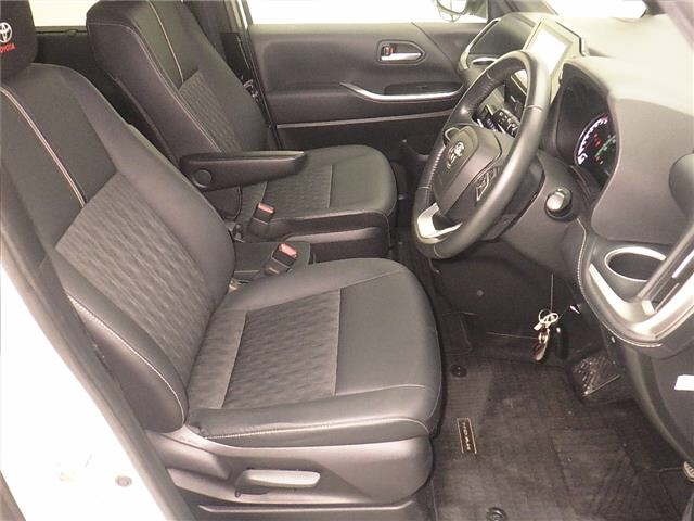 Toyota NOAH 2022 8510828-5