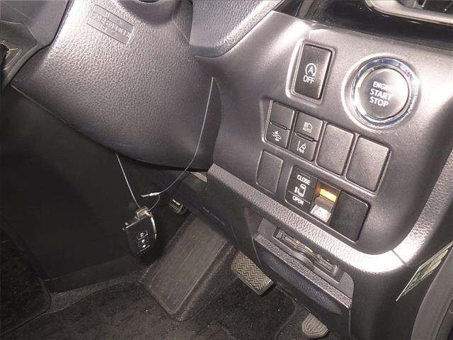 Toyota NOAH 2021 8510837-8