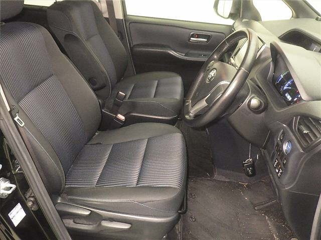 Toyota NOAH 2016 8510838-5