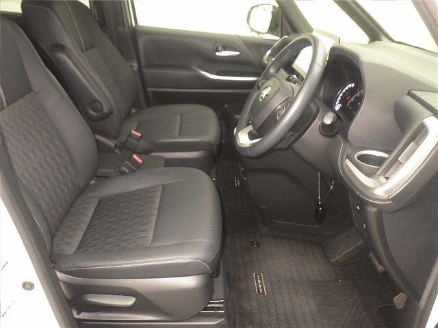 Toyota NOAH 2023 8510842-5