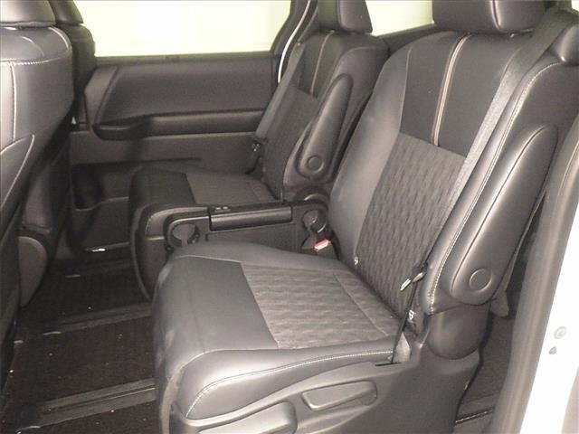 Toyota NOAH 2023 8510842-7