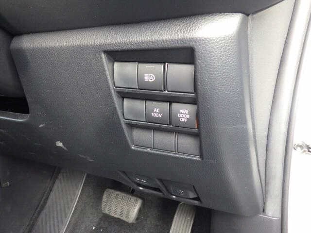 Toyota NOAH 2023 8510876-6