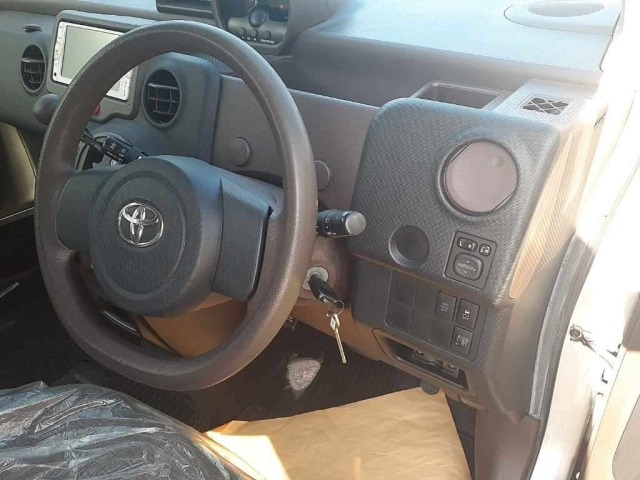 Toyota PORTE 2013 8510530-9