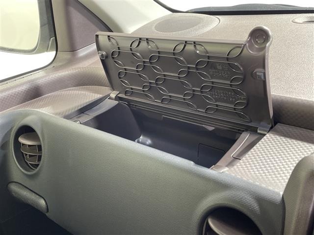 Toyota PORTE 2012 8510541-6