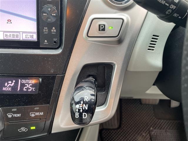 Toyota PRIUS 2012 8515635-9