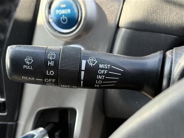 Toyota PRIUS 2011 8515636-17