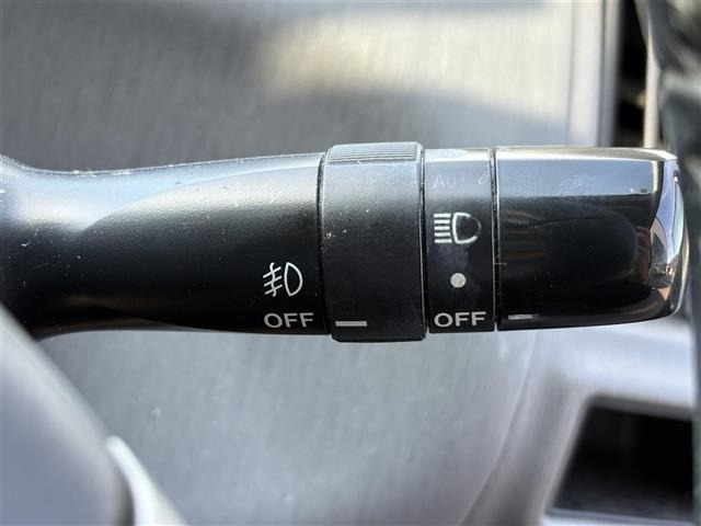 Toyota PRIUS 2011 8515636-18