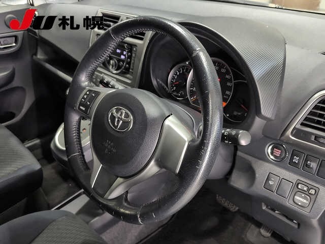 Toyota RACTIS 2013 8515669-3