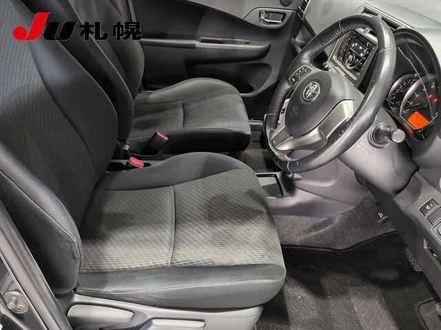 Toyota RACTIS 2013 8515669-5