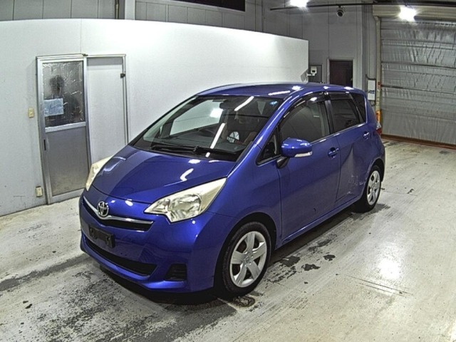 Toyota RACTIS 2011 8515670-4