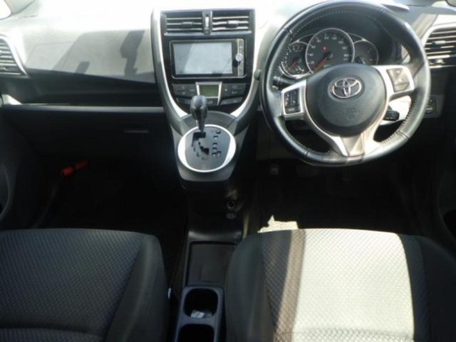 Toyota RACTIS 2014 8515671-3
