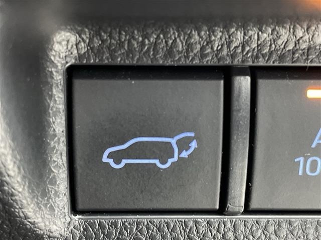 Toyota RAV4 2022 8515577-22