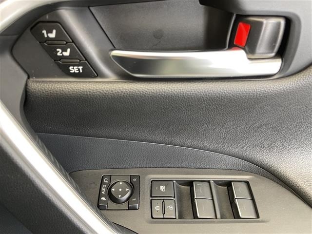 Toyota RAV4 2023 8515582-2