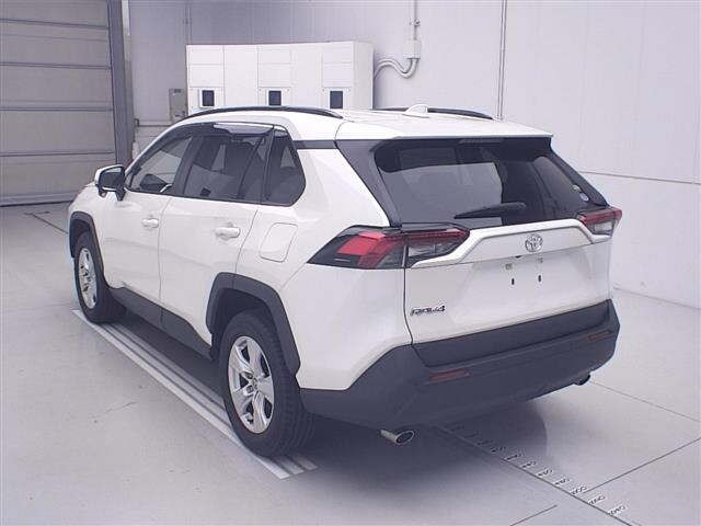 Toyota RAV4 2021 8515584-1