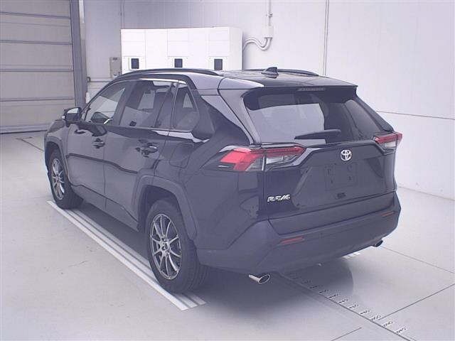 Toyota RAV4 2021 8515591-1