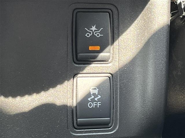Nissan SERENA 2017 8510633-1