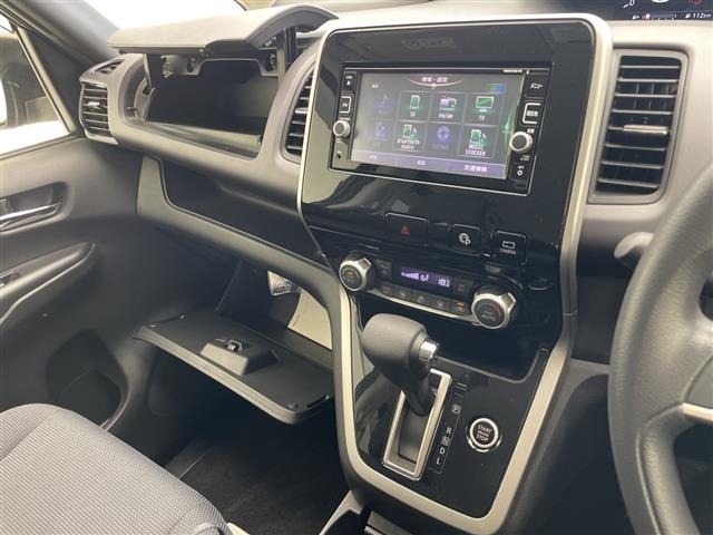 Nissan SERENA 2017 8510644-11