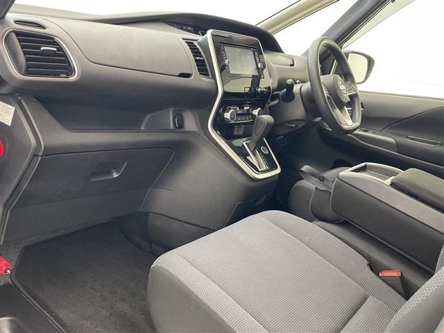 Nissan SERENA 2017 8510644-22