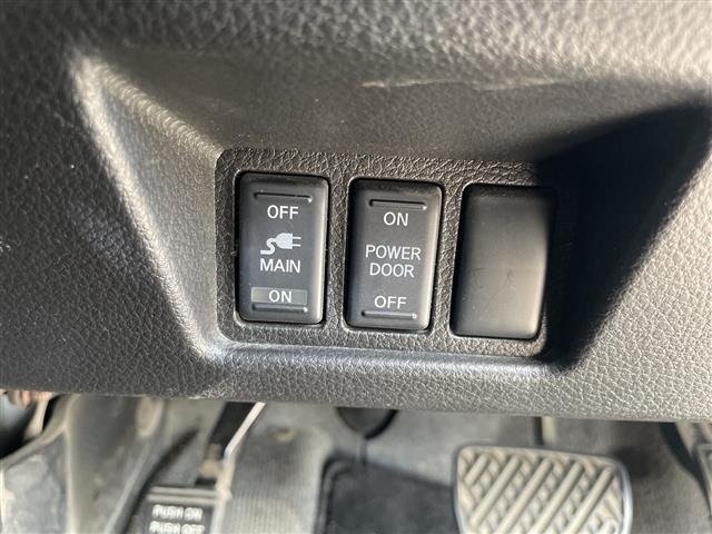 Nissan SERENA 2013 8510702-19