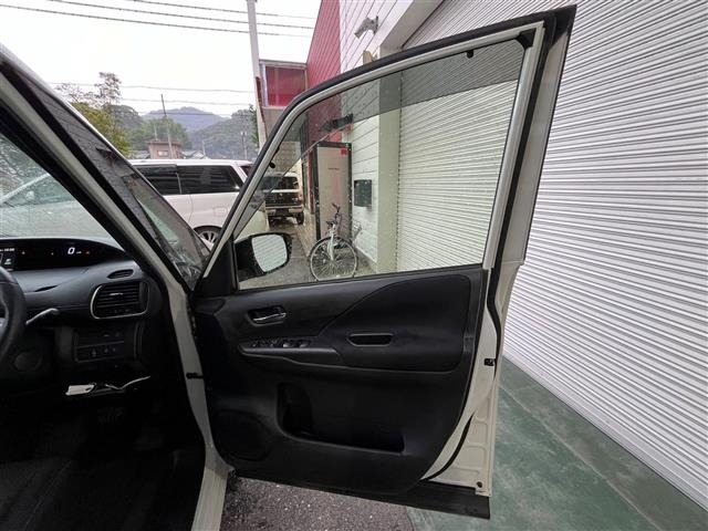 Nissan SERENA 2017 8510709-4