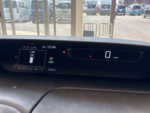 Nissan SERENA 2018 8510714-16