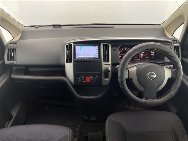Nissan SERENA 2009 8510736-2