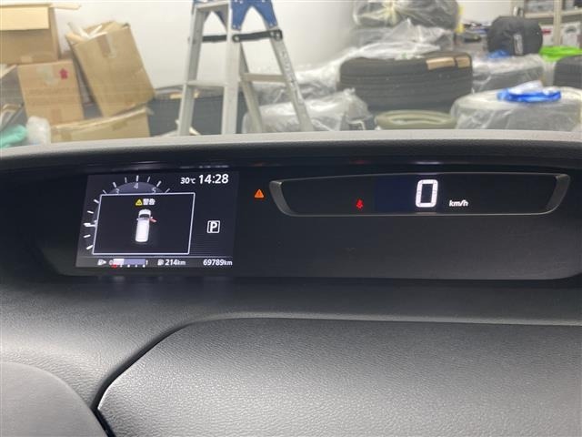 Nissan SERENA 2017 8510797-19