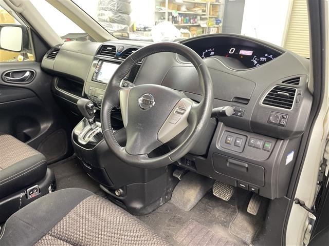 Nissan SERENA 2015 8510814-2