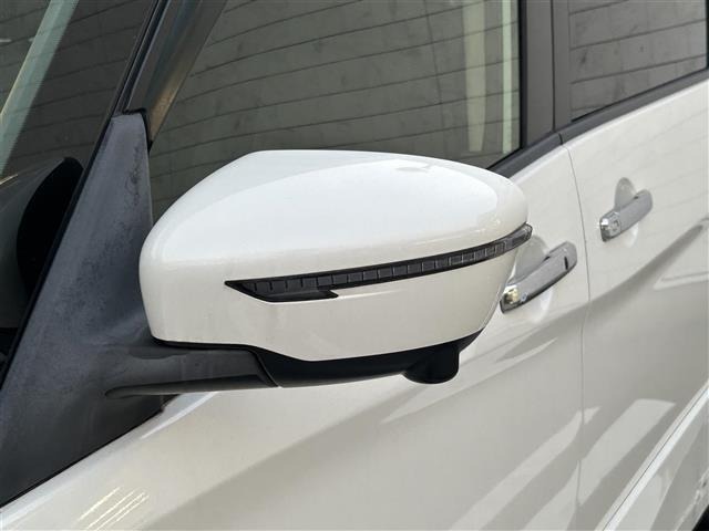 Nissan SERENA 2018 8510823-14