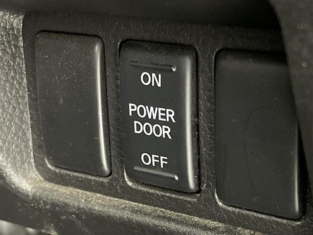 Nissan SERENA 2013 8510965-18