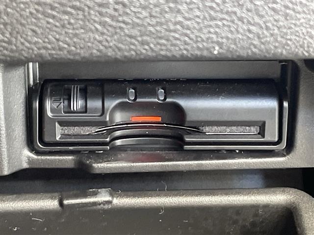 Nissan SERENA 2016 8511011-17