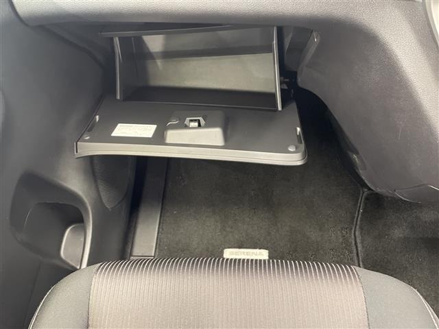 Nissan SERENA 2016 8511011-2