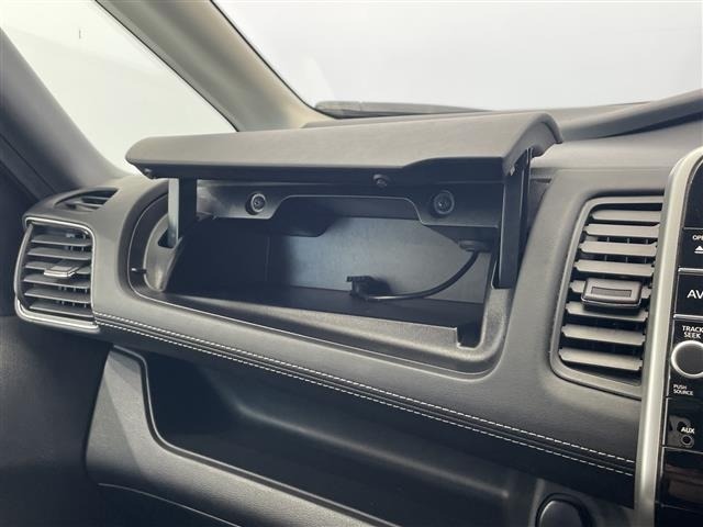Nissan SERENA 2016 8511011-4