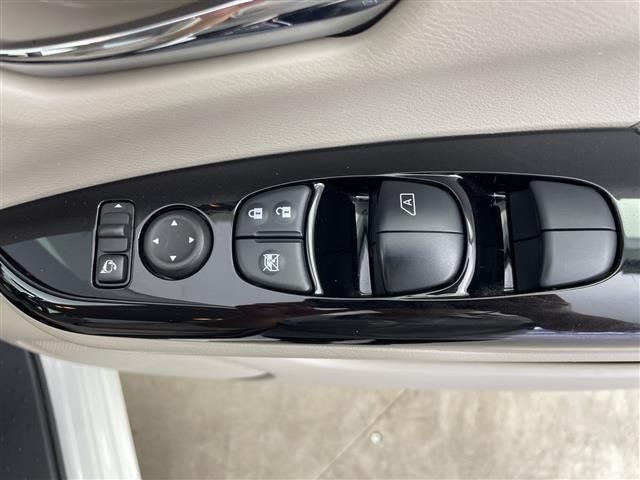 Nissan SERENA 2017 8511019-4