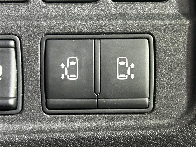 Nissan SERENA 2017 8511020-11