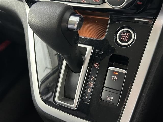 Nissan SERENA 2017 8511020-19