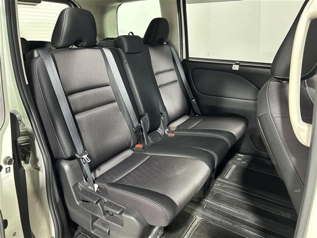 Nissan SERENA 2017 8511020-6