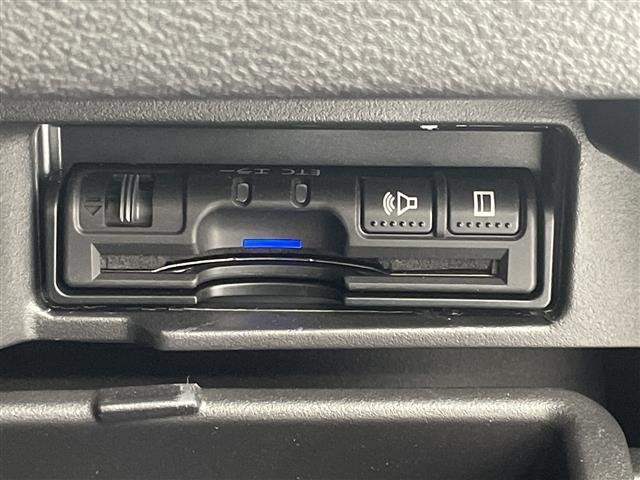 Nissan SERENA 2017 8511024-16