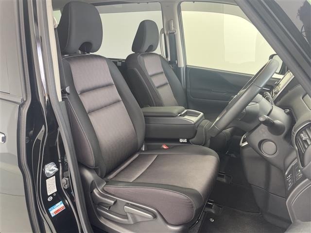 Nissan SERENA 2017 8511024-2
