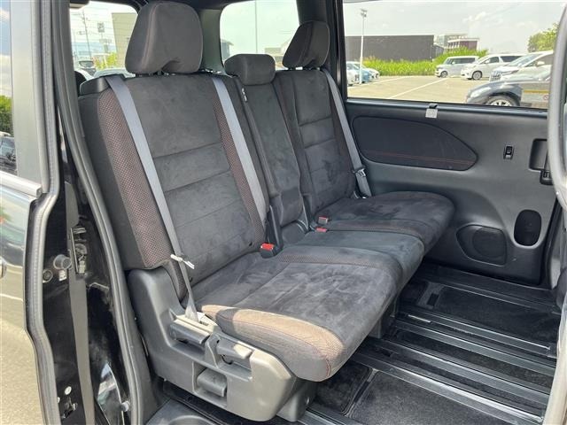 Nissan SERENA 2018 8511036-11