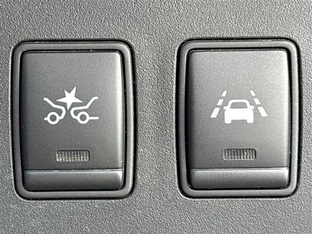 Nissan SERENA 2015 8511052-3