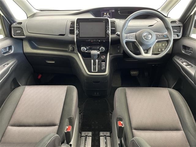 Nissan SERENA 2017 8511056-15